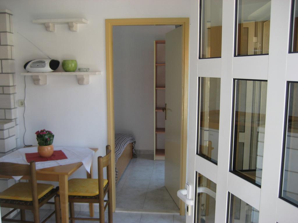 Apartments Katica Lumbarda Quarto foto