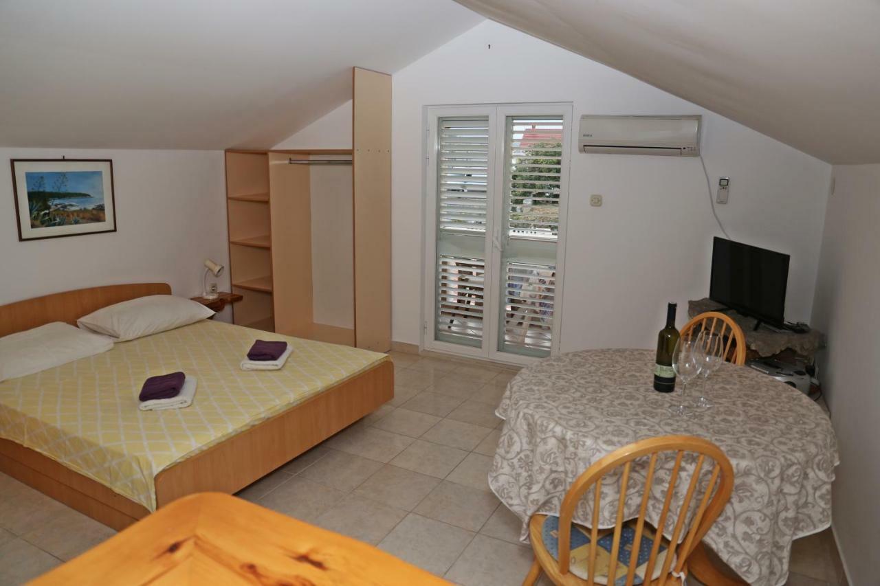 Apartments Katica Lumbarda Exterior foto